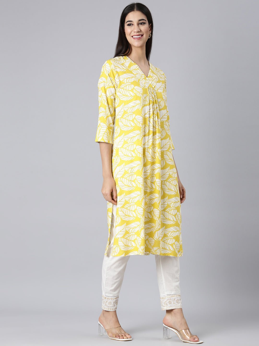 Transacthubs Yellow Casual Floral Straight Kurta - Image 3