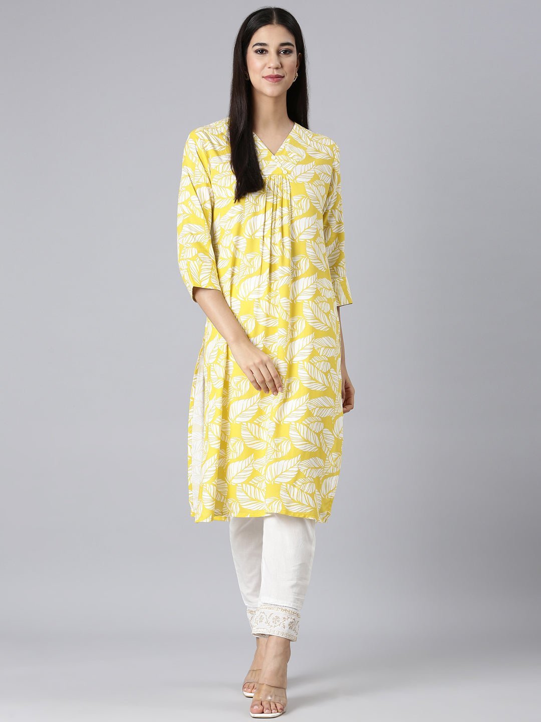 Transacthubs Yellow Casual Floral Straight Kurta