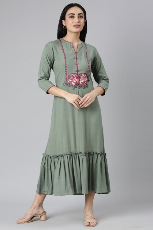 Transacthubs Green Flared Casual Solid Maxi Dresses – Effortless Everyday Style